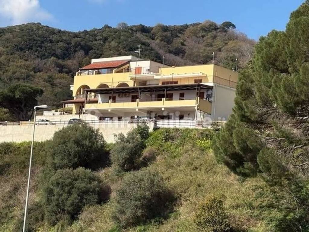 Appartamento a Messina in Viale Giostra - Annunziata Alta, 1 - Foto 2