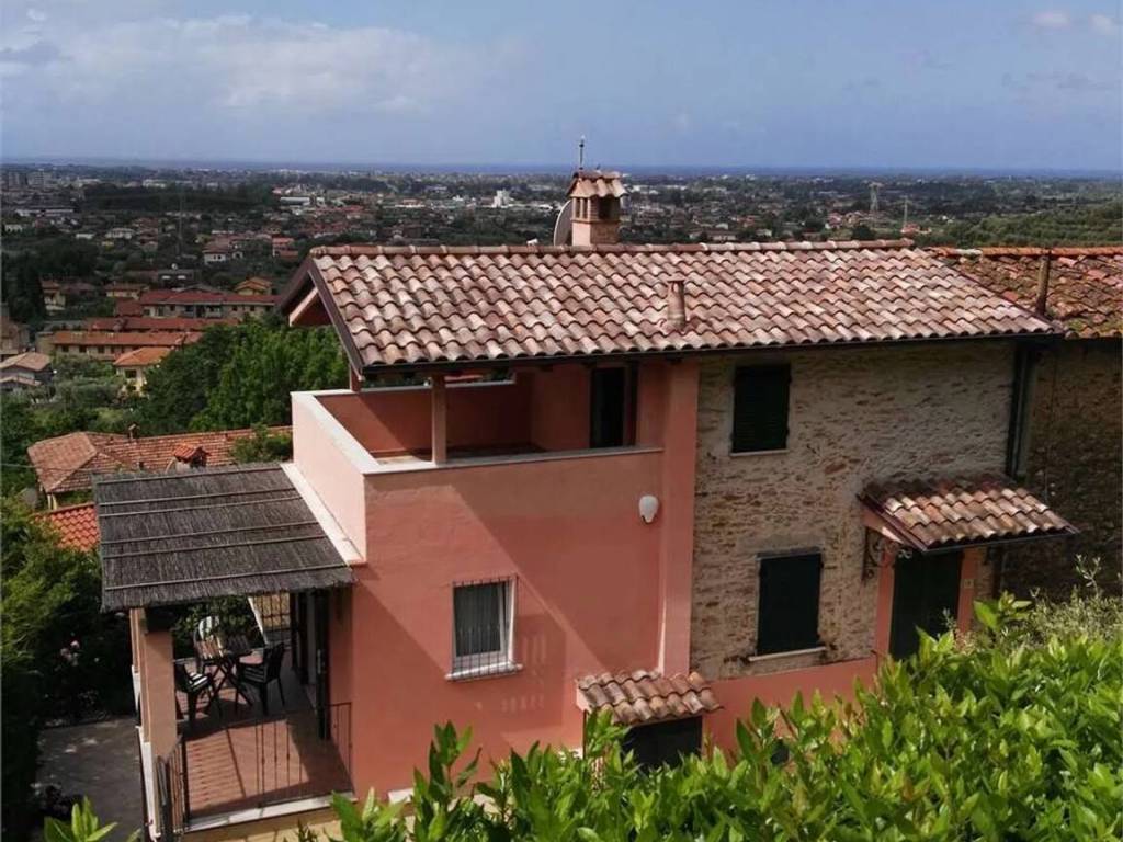 Villa a Seravezza in Via Forni No Number - Foto 5