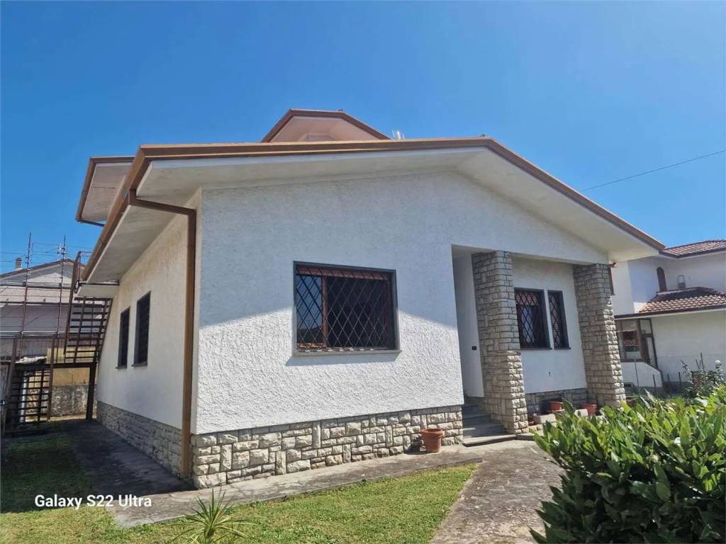 Villa a Seravezza in Via L. Salvatori No Number - Foto 3