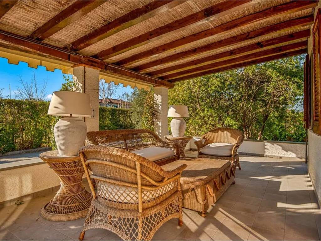 Villa a Forte dei marmi in Via B. Croce - Foto 3