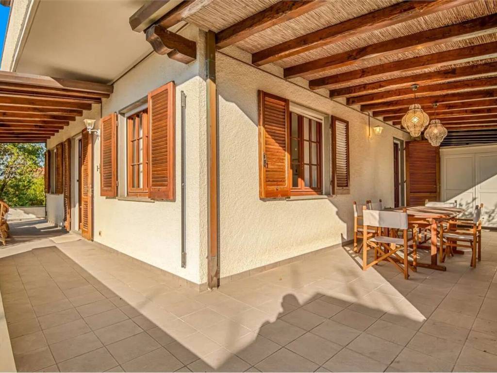 Villa a Forte dei marmi in Via B. Croce - Foto 5