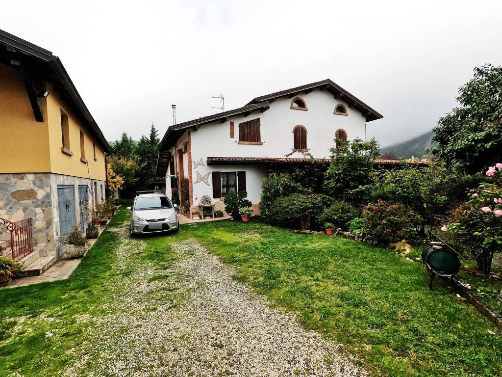 Villa a Salsomaggiore terme in Frazione Contignaco - Foto 2