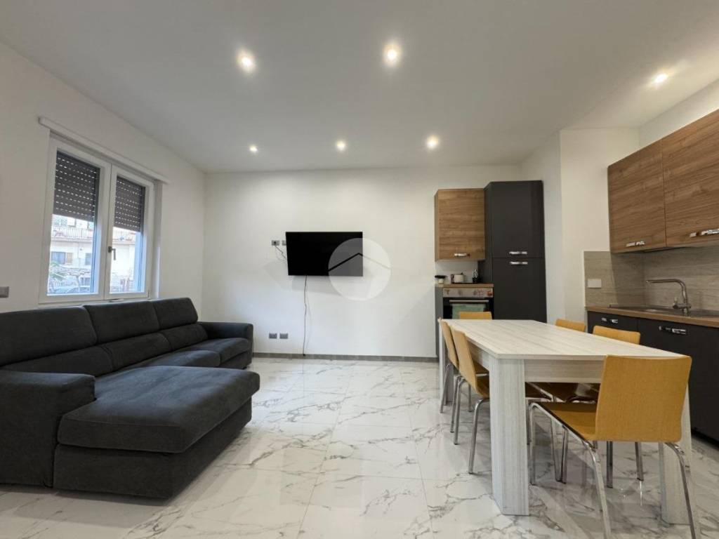 Appartamento a Monterotondo in Via Isonzo - Foto 2