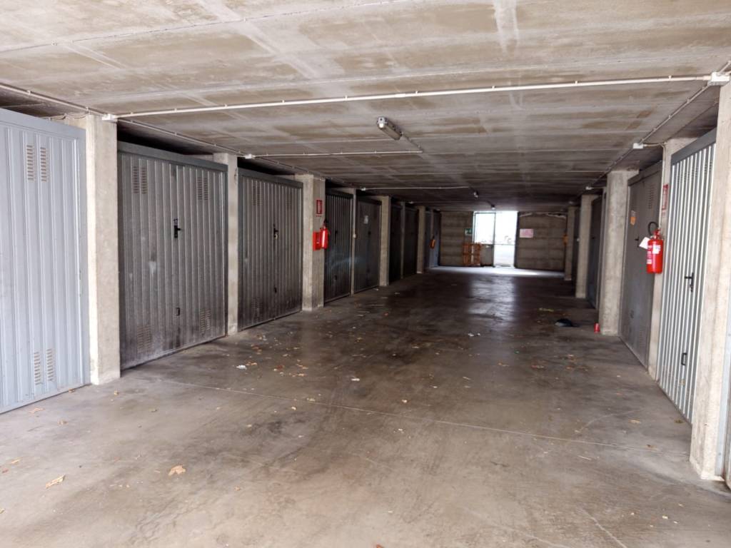 Box / garage a Carmagnola in Via Avigliana - Foto 4