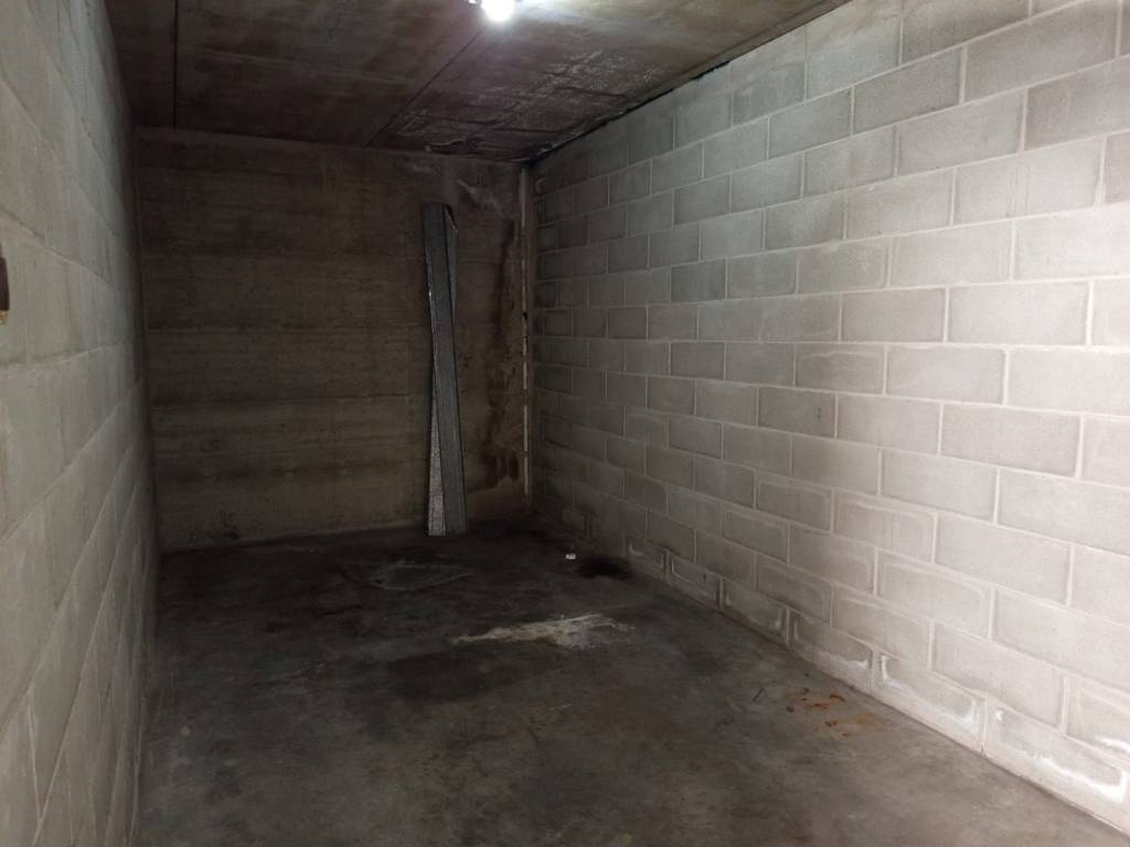 Box / garage a Carmagnola in Via Avigliana - Foto 5