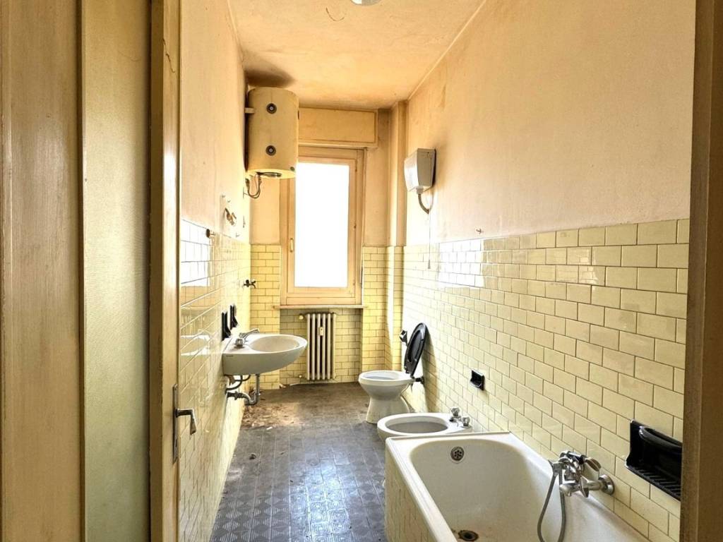 Appartamento a Casale monferrato in Via Giuseppe Rampini - Foto 4