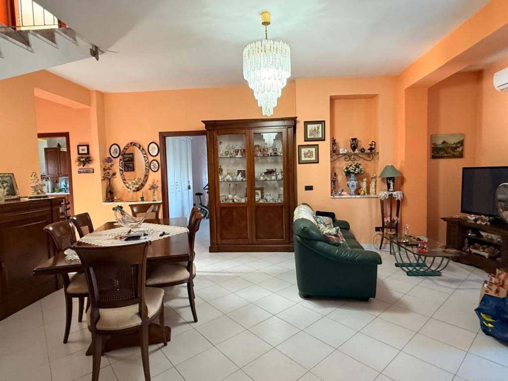 Villa a Giugliano in campania in Via San Nullo, 64 - Foto 4