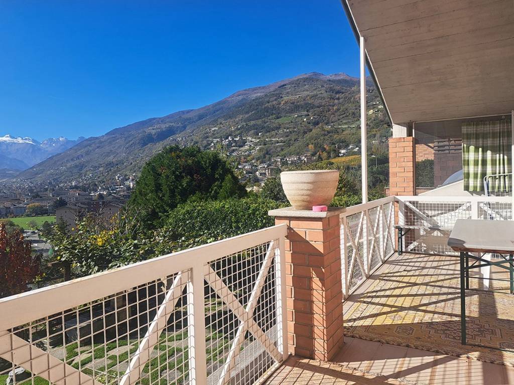 Attico / mansarda a Aosta in Frazione Porossan-Roppoz - Foto 2