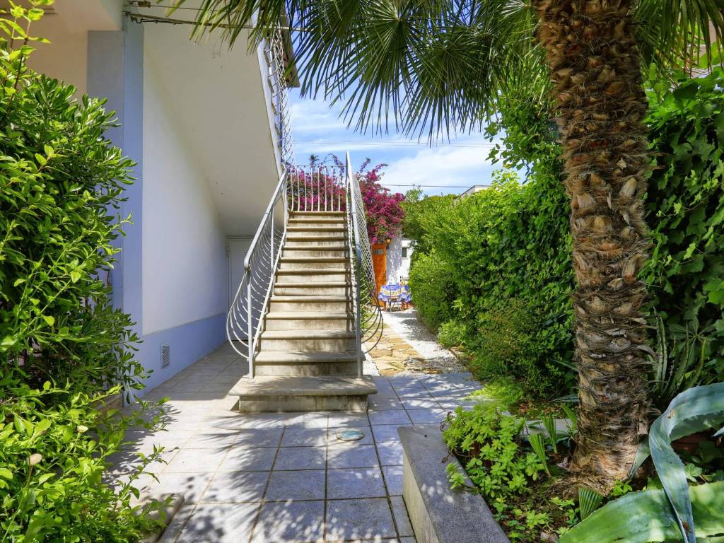 Villa a Livorno in Via Domenico Francesco Falcucci - Foto 4