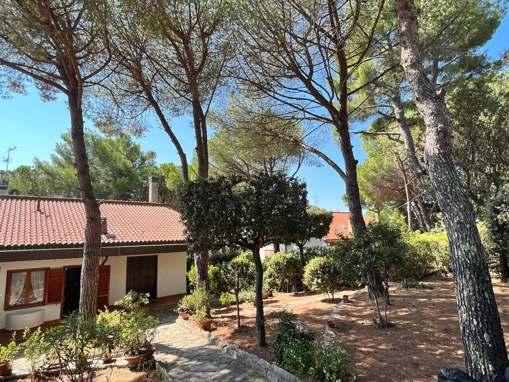 Villa a Livorno in Via Domenico Francesco Falcucci - Foto 4