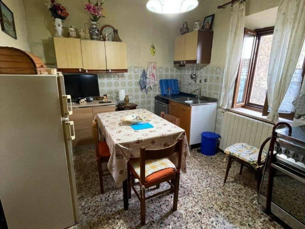 Casa indipendente a Murlo in Via Gino Bari - Foto 2