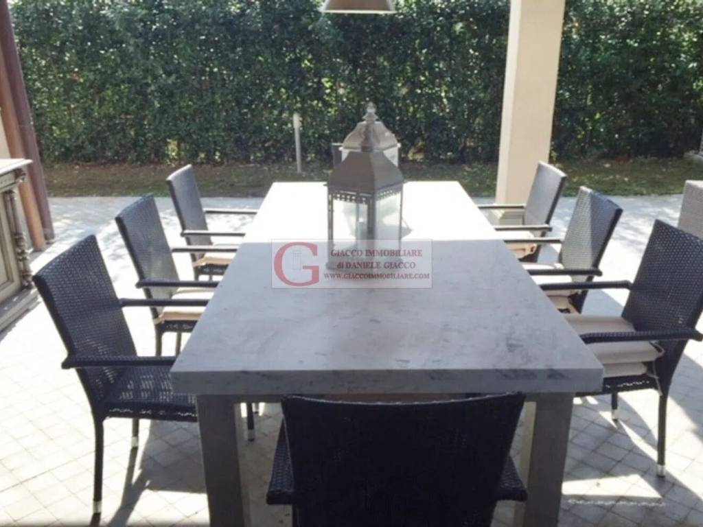Villa a Forte dei marmi in Via G. Amendola S.N.C. - Foto 4