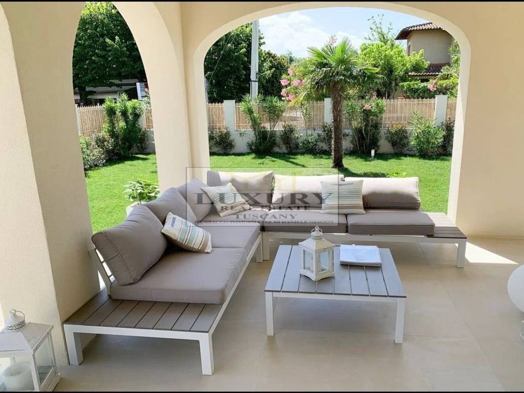 Villa a Forte dei marmi in Via Spitzer S.N.C. - Foto 5