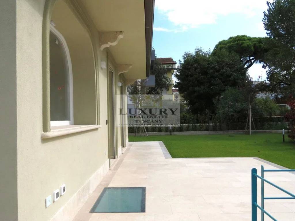 Appartamento a Viareggio in Via Genova No Number - Foto 5