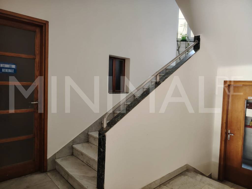 Appartamento a Trieste in Via Francesco Hermet, 1 - Foto 2