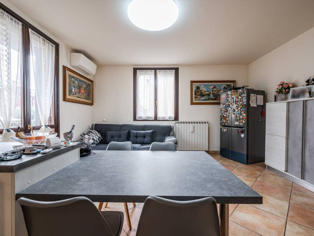 Appartamento a Casalgrande in Via Canale - Foto 2