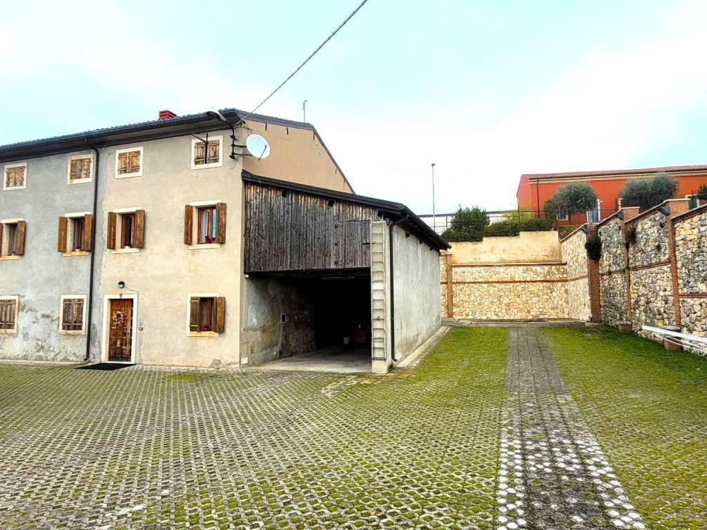 Appartamento a Soave in Via Libertà, 16 - Foto 2