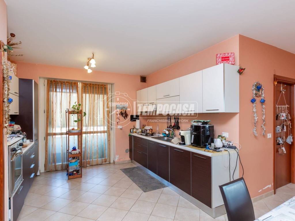 Appartamento a Moncalieri in Via Peschiera 5 - Foto 4