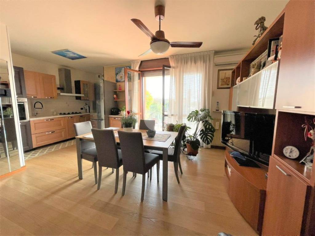 Appartamento a Treviso in Via Luigi Pinelli, 24 - Foto 3