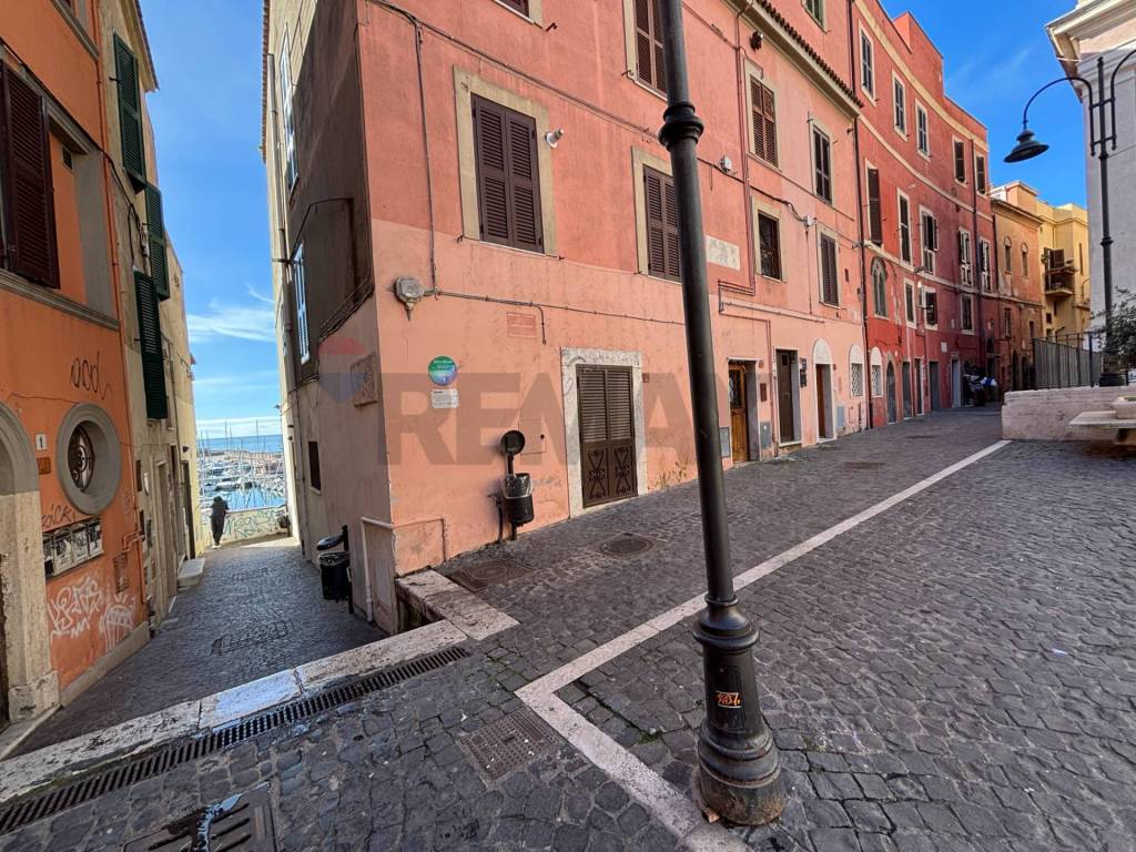Appartamento a Nettuno in ANTONIO ONGARO, 5 - Foto 4