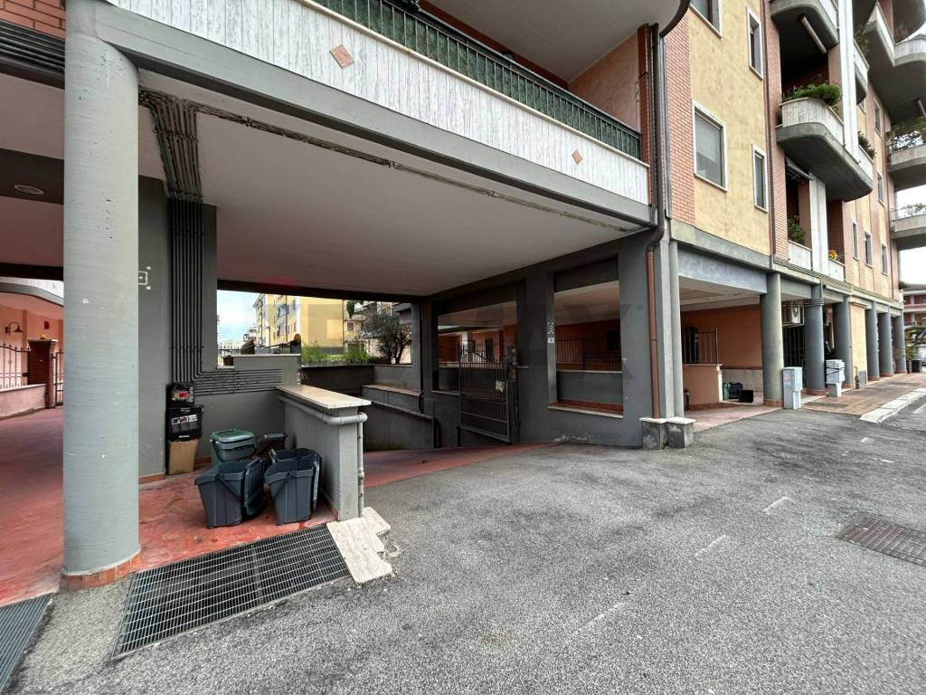 Box / garage a Aprilia in via piemonte - Foto 3