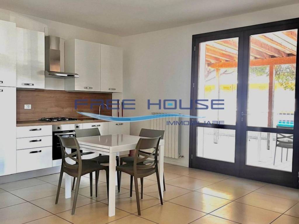 Appartamento a Cervia in Viale Alfredo Oriani, 35 - Foto 2
