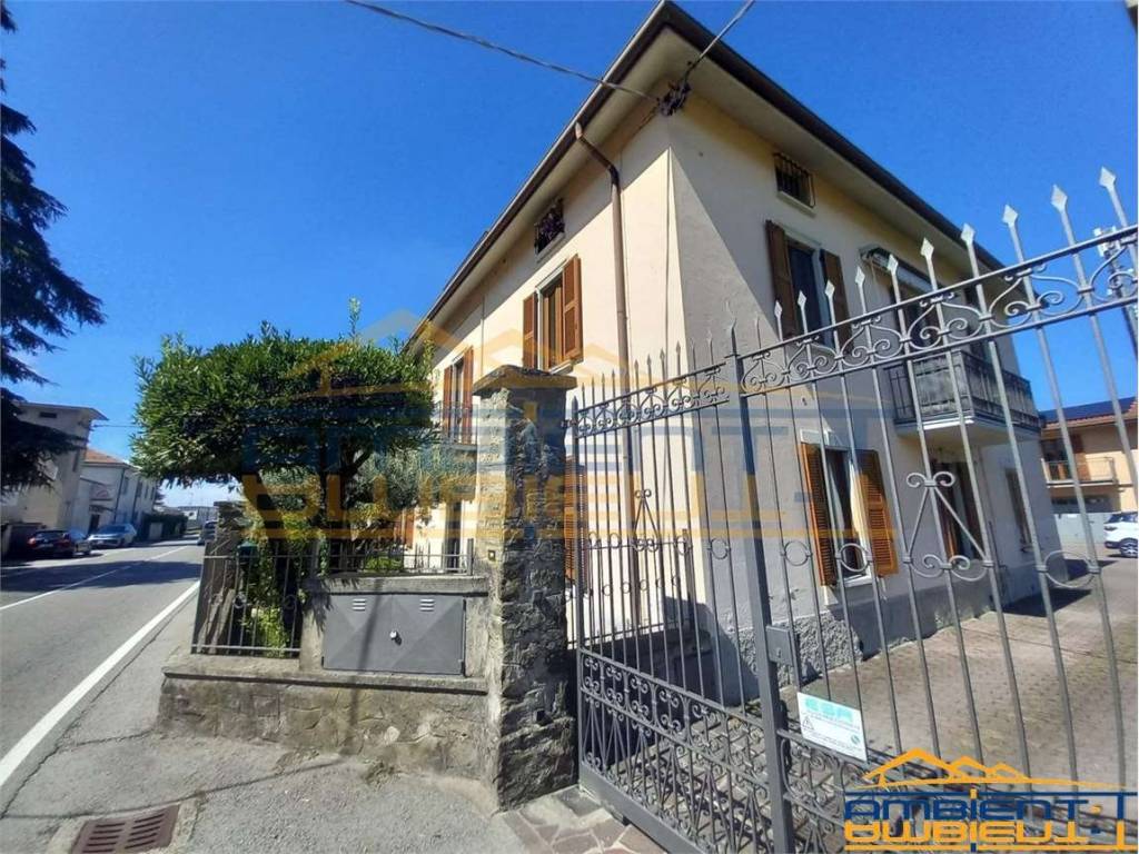 Appartamento a Oggiono in Via per Molteno, 20 - Foto 2