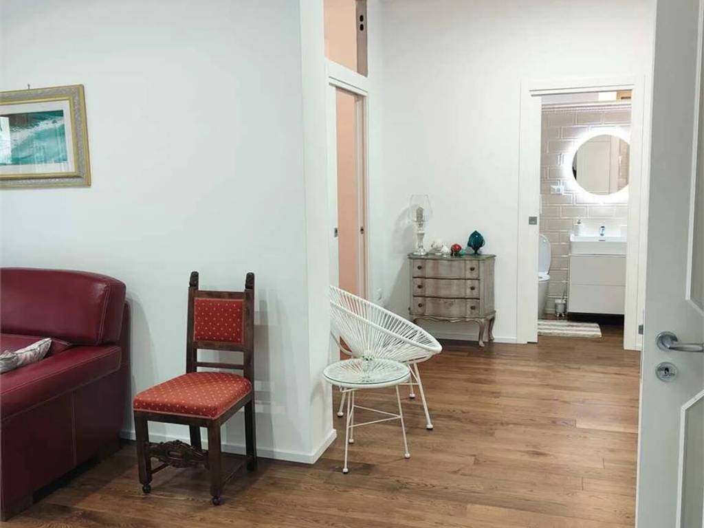 Appartamento a Lecce in Via Giovanni Antonio Orsini Del Balzo, 58 - Foto 4