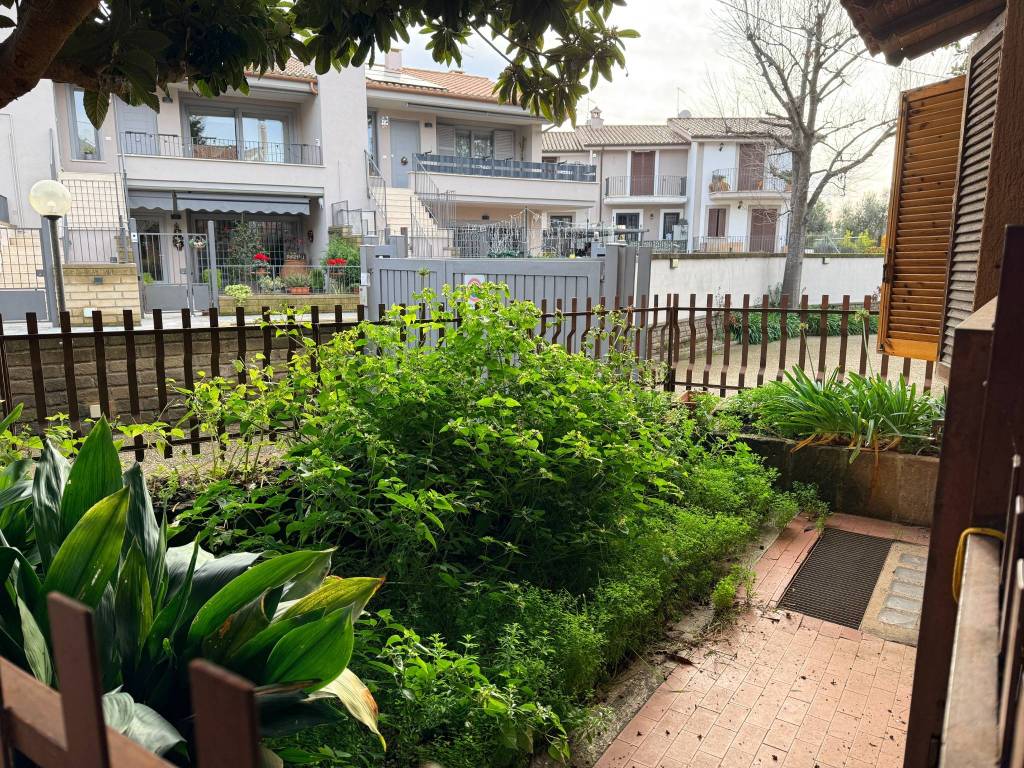 Appartamento a Trevignano romano in Via dei Platani - Foto 3