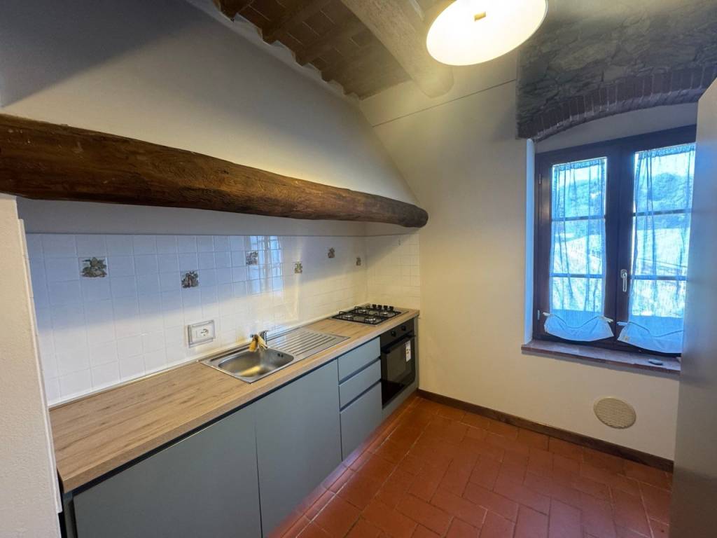 Appartamento a Lucca in Via per Corte Cassandori - Foto 3