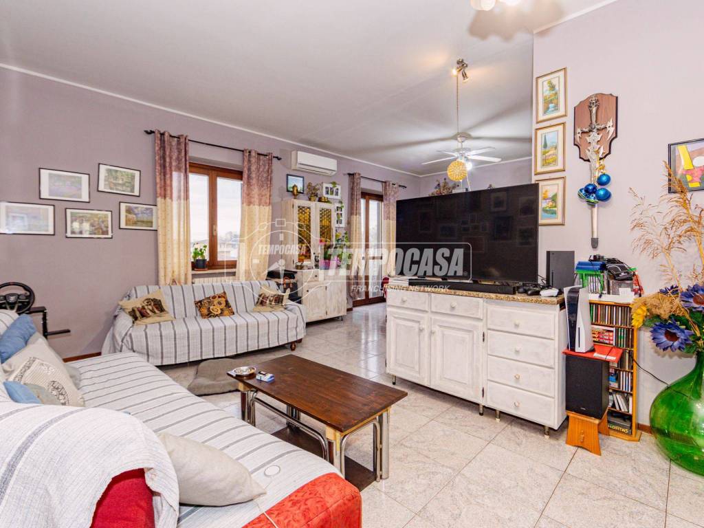 Appartamento a Dorno in Via Vittorio Veneto, 106 - Foto 2