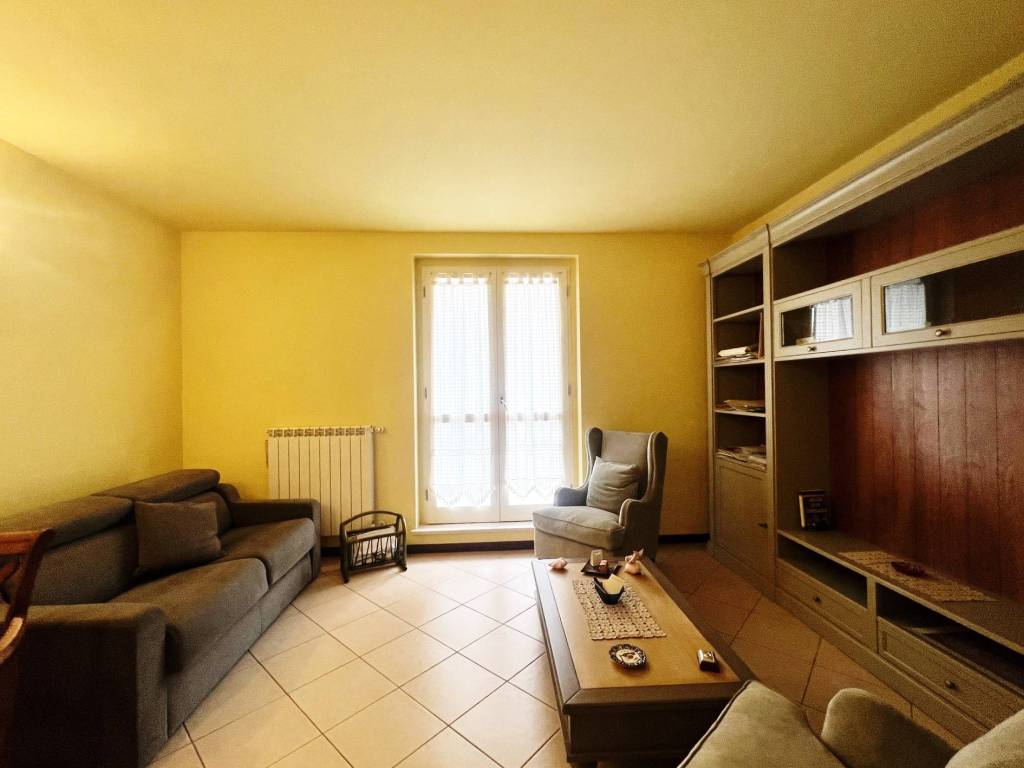 Appartamento a Vercelli in Corso Fiume 22 Febbraio 1924, 5 - Foto 2