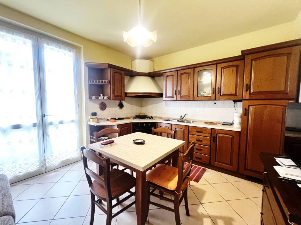 Appartamento a Vercelli in Corso Fiume 22 Febbraio 1924, 5 - Foto 5