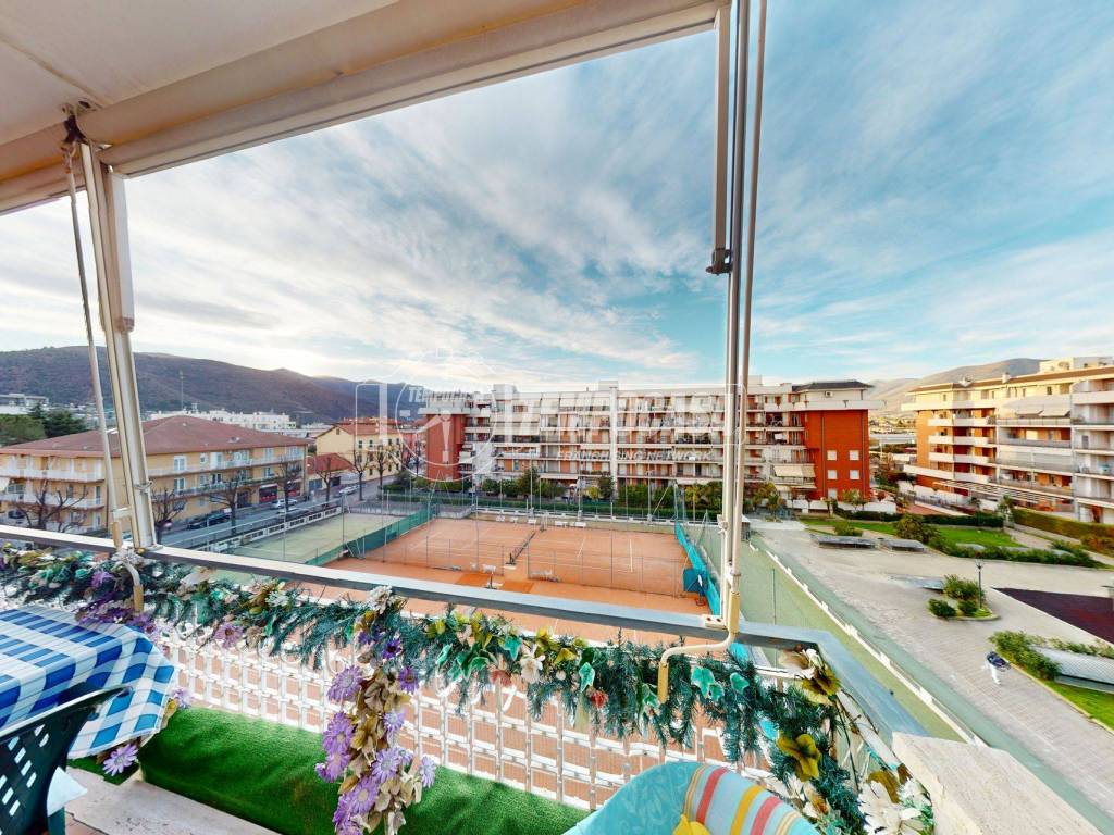 Appartamento a Albenga in Via Brescia 21 - Foto 2