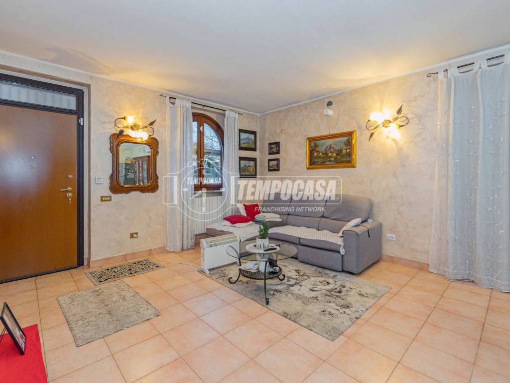 Villa a Tromello in Via del Tricolore 32 - Foto 2