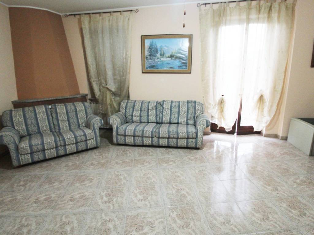 Appartamento a Marnate in Via Roma, 11 - Foto 2