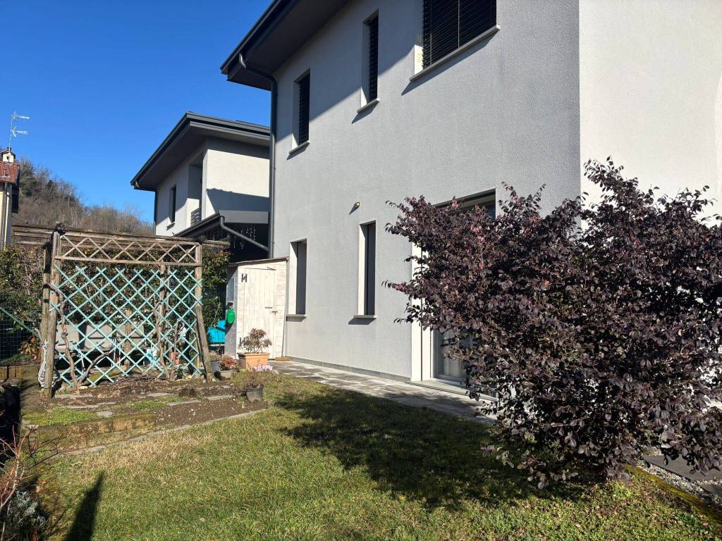 Appartamento a Ispra in Via Varese, 125 - Foto 3