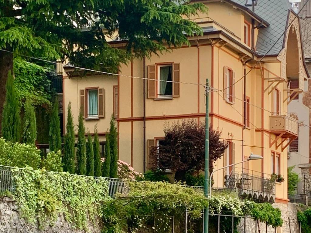 Villa a Brunate in Via Pissarottino, 4 - Foto 2