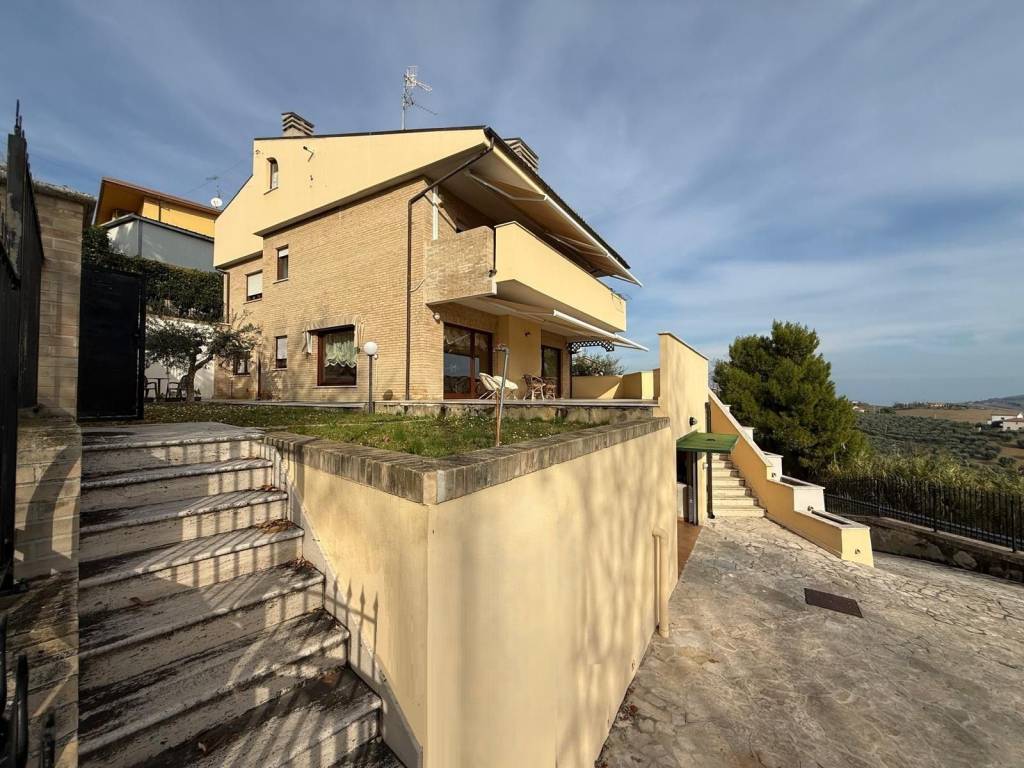 Villa a Atri in Via delle Risaie, 1 - Foto 3
