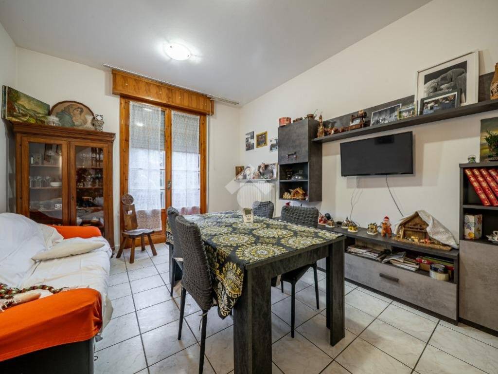 Appartamento a Reggio emilia in Via Vittorio Fiorini, 2 - Foto 2