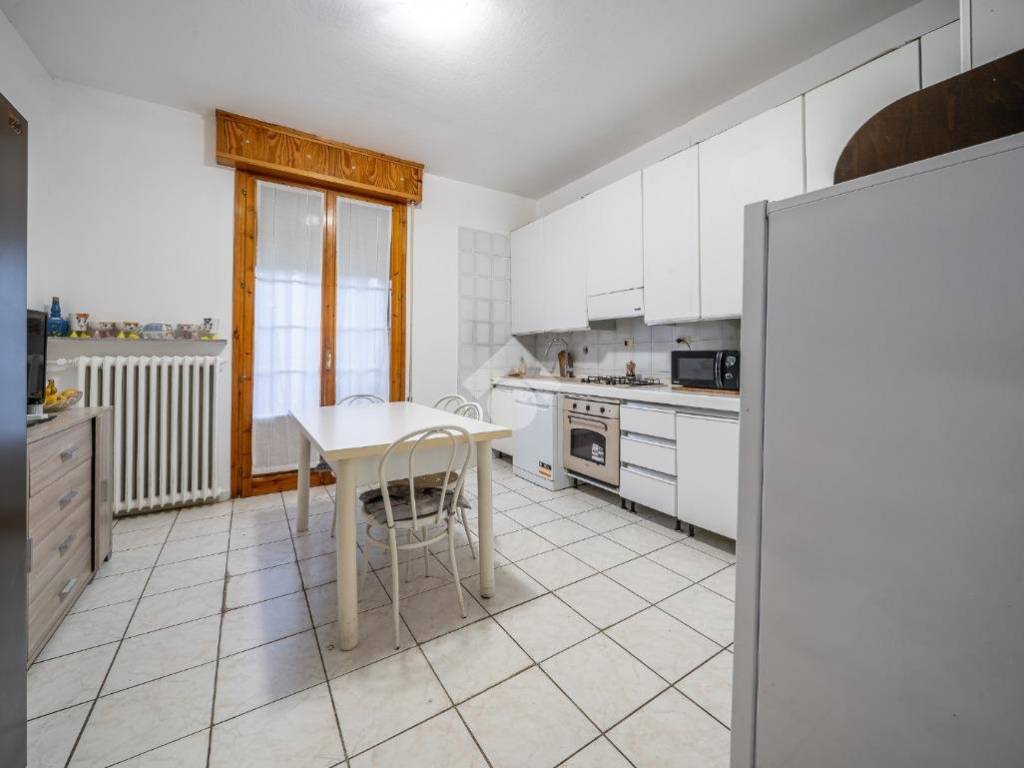 Appartamento a Reggio emilia in Via Vittorio Fiorini, 2 - Foto 4