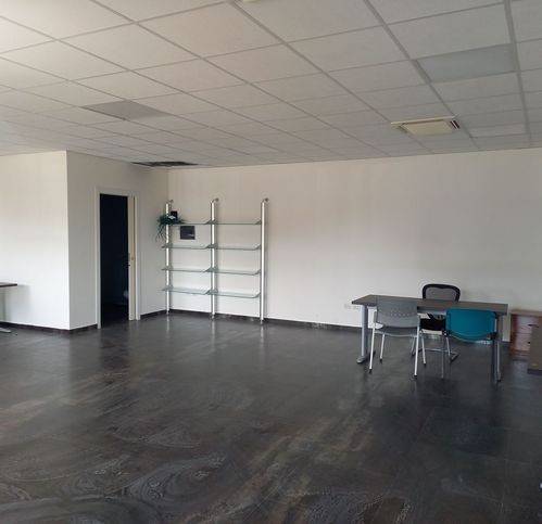 Immobile a Elmas in Zona Industriale - Foto 3