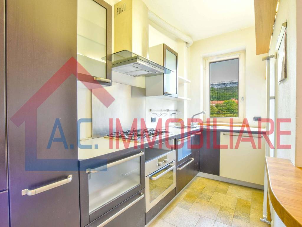 Appartamento a Vergiate in Via San Rocco, 21 - Foto 5