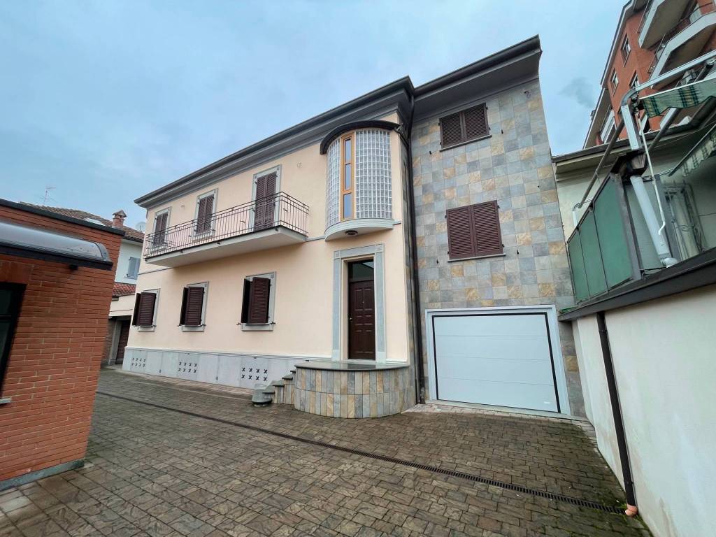 Casa indipendente a Alessandria in Via Don Tommaso Canestri, 28 - Foto 2