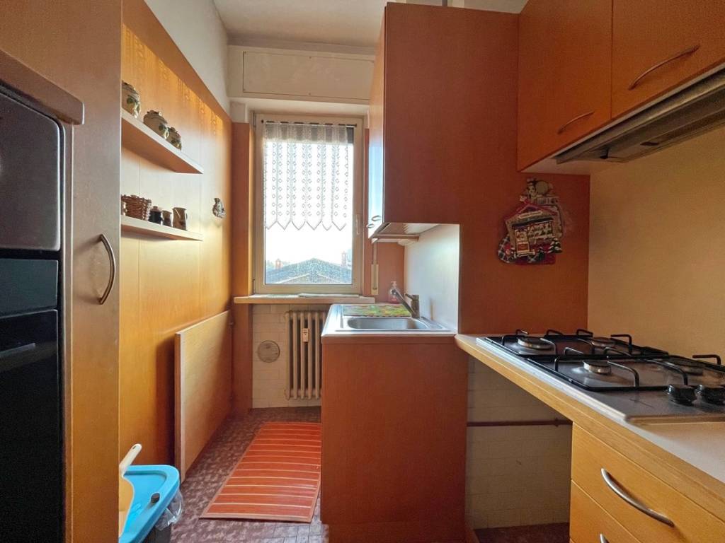 Appartamento a Erba in Via Ugo Foscolo - Foto 5