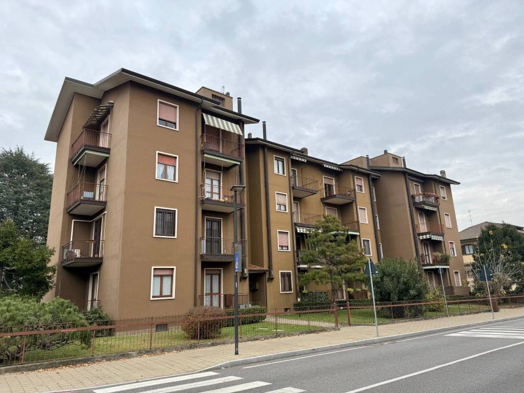 Appartamento a Merate in Viale Giuseppe Verdi, 123 - Foto 4