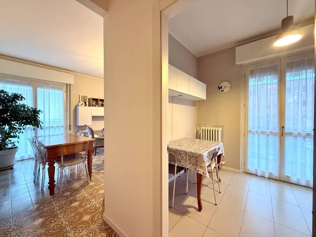 Appartamento a Merate in Viale Giuseppe Verdi, 123 - Foto 5