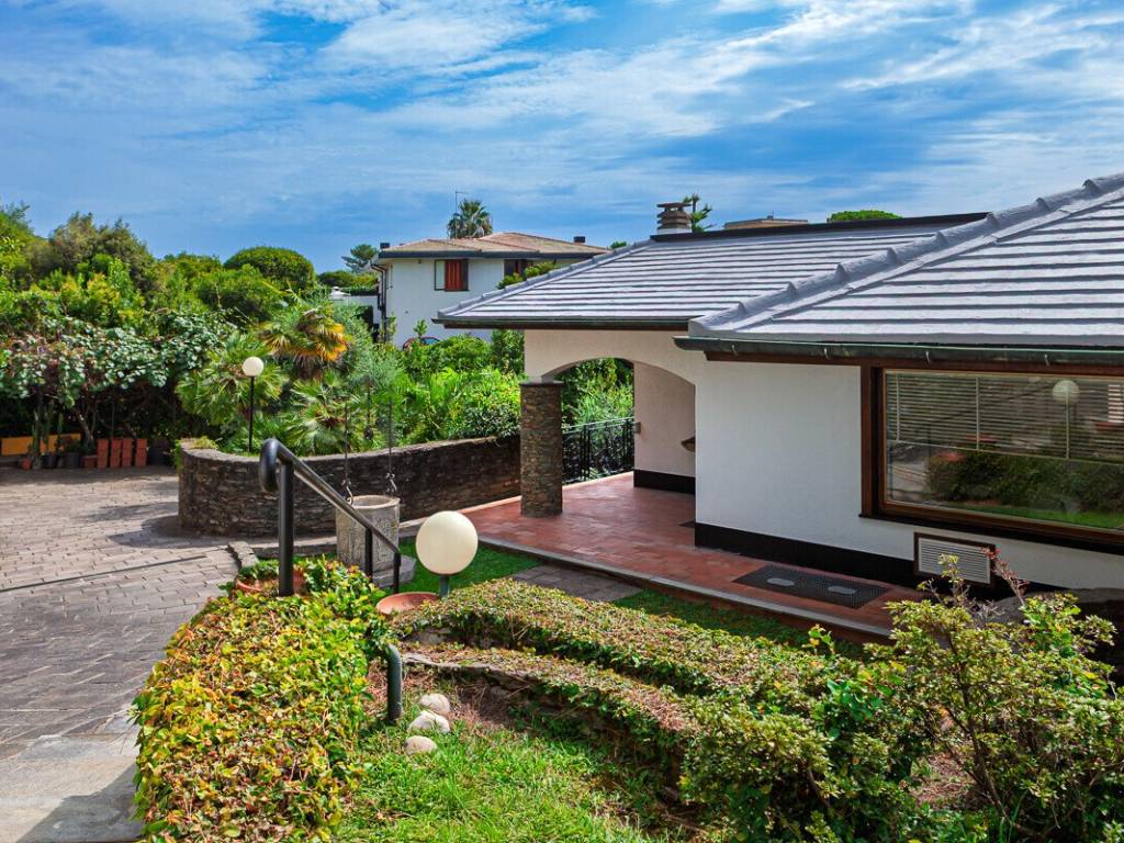 Villa a Arenzano in Via della Pineta, 75 - Foto 2