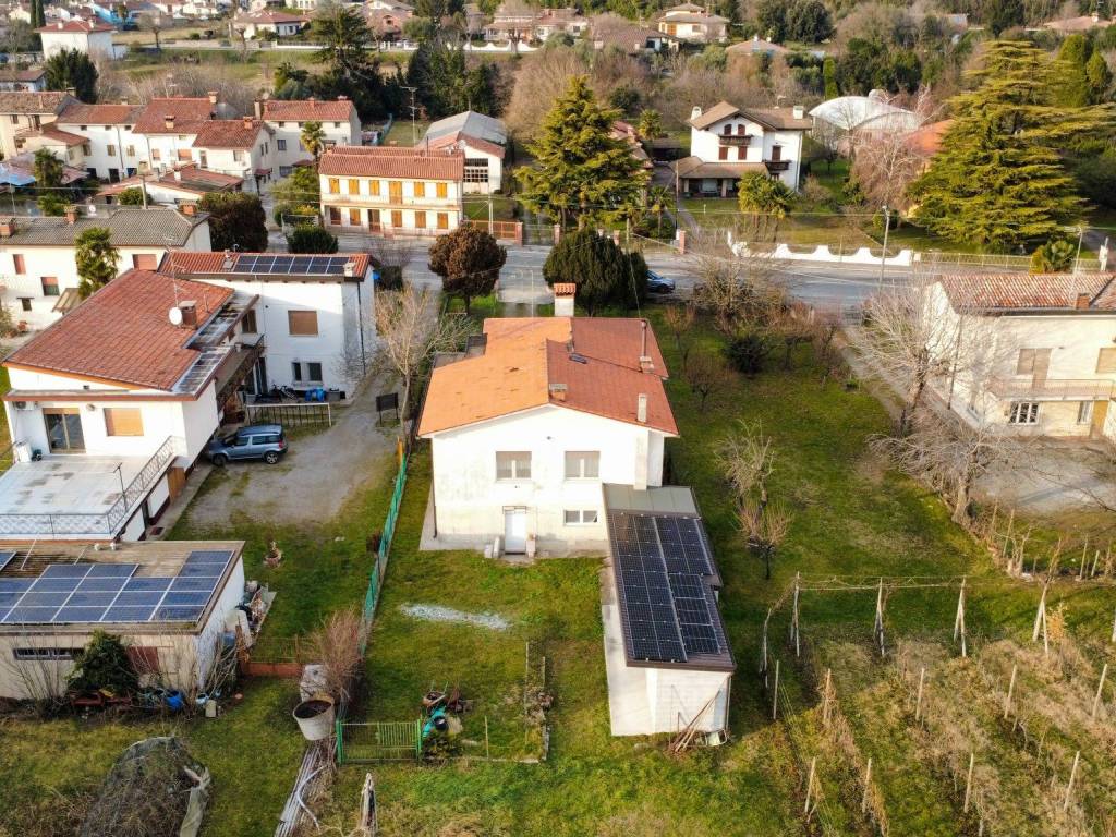 Villa a Farra d'isonzo in Via Gorizia, 28 - Foto 2