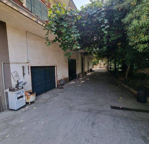 Villa a Giarre in Via Salvatore Musumeci 1 - Foto 3